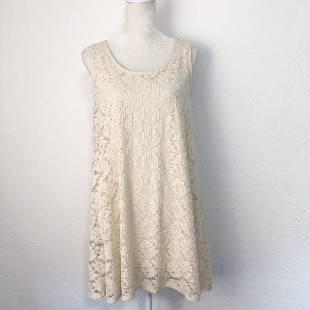 Forever 21 Lace Floral Dress